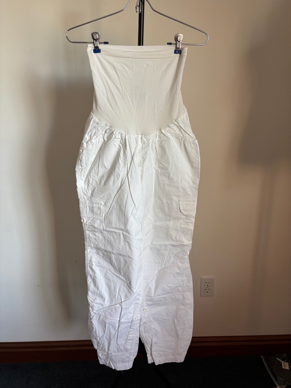 Motherhood White Maternity Straight Leg Pants